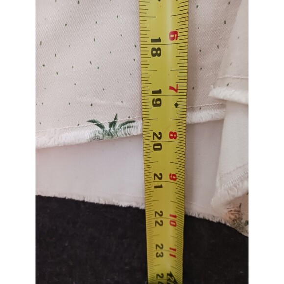 NYDJ Circes Des Palmes Palm Trees Sun Frayed Hem Beige Denim A-Line Shorts‎ 24W - Picture 9 of 10